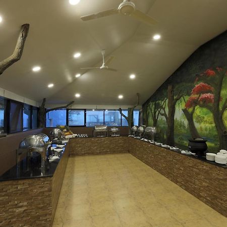 ホテル Tea Castle ムンナール エクステリア 写真